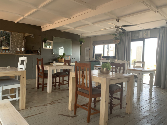 Food & Drinks 5, Three Thymes Inn, City of Tshwane