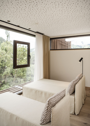 Bedroom 2, Stoa - Elegant & Romantic Guest House (Adults Only), Bolzano