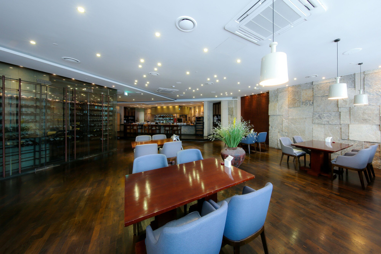 Food & Drinks 5, Bolton Hotel, Gwangsan