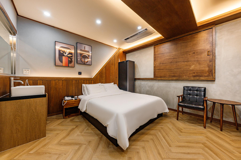 Bedroom 2, Geochang Hotel J, Geochang