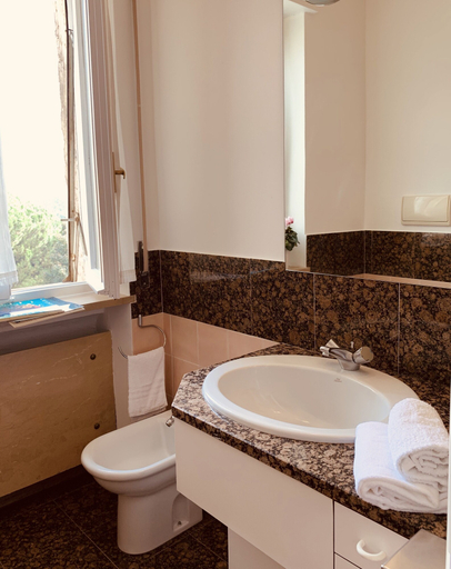 Bathroom 4, Riverview Luxury Flat, Verona