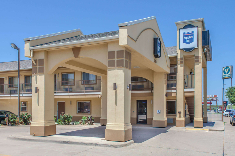 Exterior & Views 1, Knights Inn - Forest Hill, TX, Tarrant