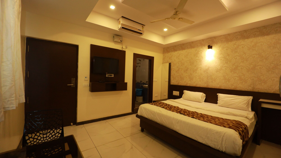 Bedroom 2, Silver Suite, Chikmagalur