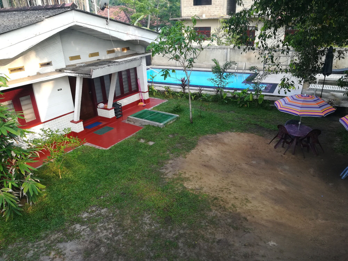 Front of property, Shrinith's Place - Dodanduwa, Hikkaduwa