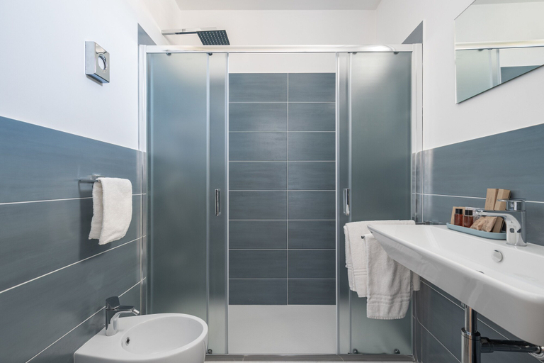 Bathroom 3, Attico 37 Apartments, Palermo