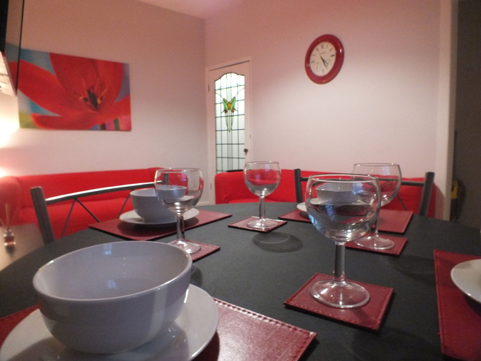Food & Drinks, Walthall Place, Cheshire East