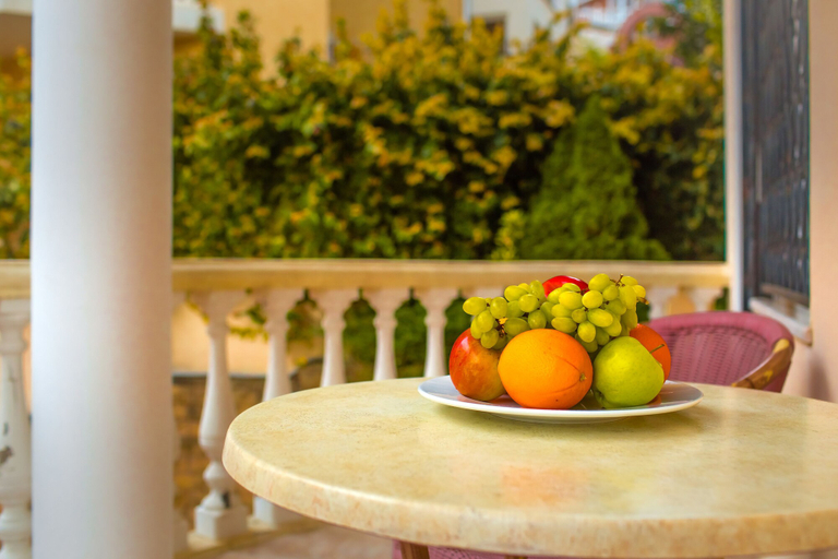 Food & Drinks 5, Villa Bavaria, Sochi gorsovet
