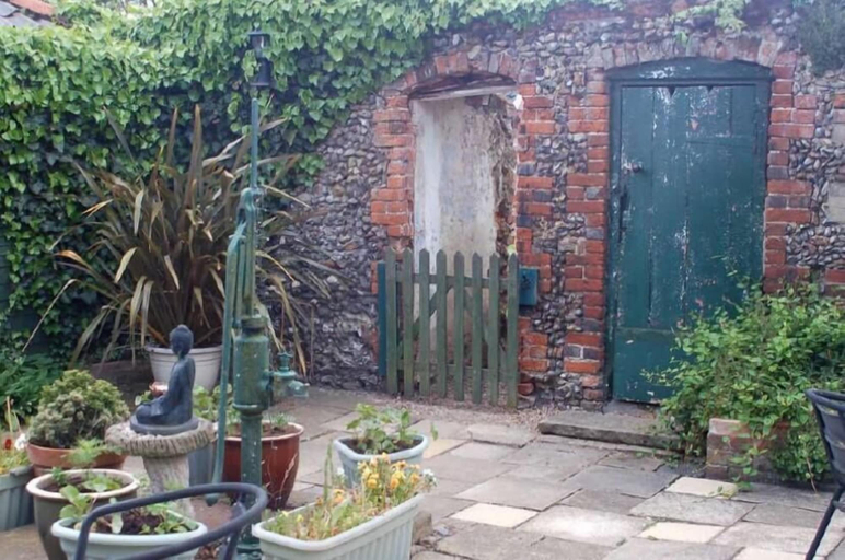 Others 5, The Theberton Lion, Suffolk