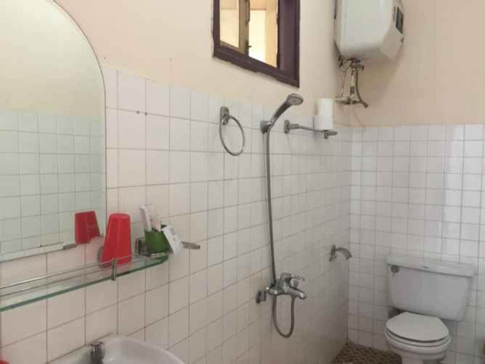 Bathroom, Thuan Lam Hotel, Đà Lạt