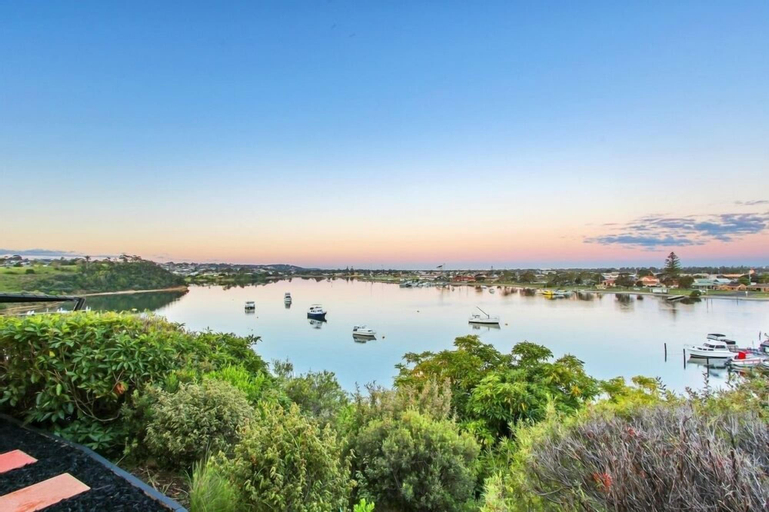 Exterior & Views 5, Deja Views Studio 2, E. Gippsland - Bairnsdale