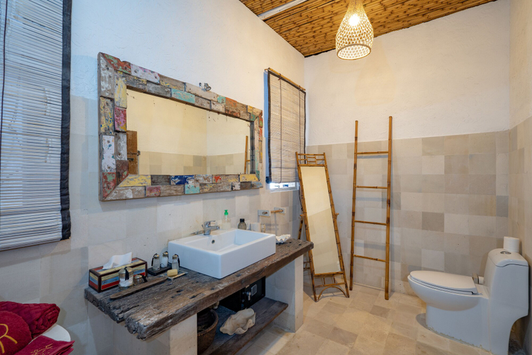 Bathroom 5, Villa Pasir, Klungkung