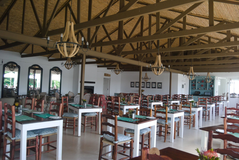 Food & Drinks 4, De Hoop Suites, Overberg