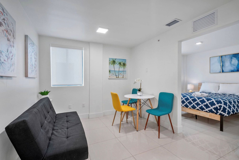 Others 5, Miami Suite 101, Miami-Dade