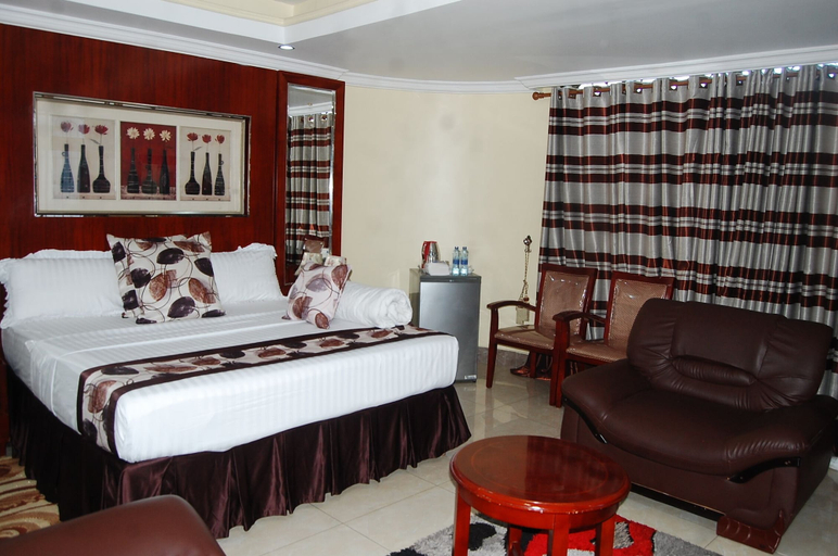 Bedroom 2, Don Suite Hotel, Ilala