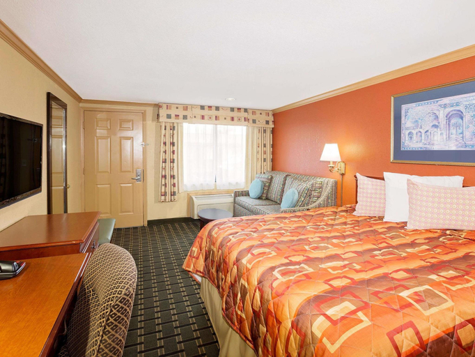 Bedroom 3, Knights Inn Port Charlotte, Charlotte
