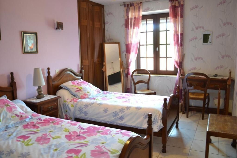 Bedroom 3, Aux Orangers, Charente