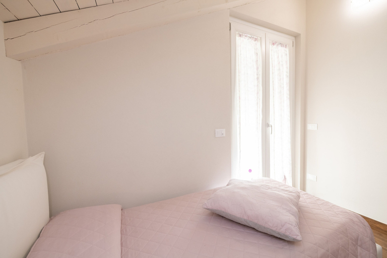 Bedroom 2, Appartamento Liliana, Brescia