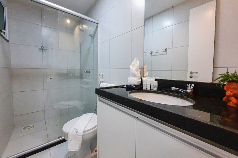 Bathroom 3, Beach Way Moderno Pé na Areia 2 quartos 5 pessoas By DM Apartments, Aquiraz