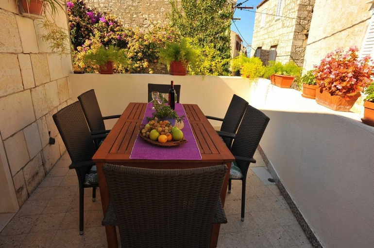 Others 4, Sutivan Getaway Apartment Lavanda, Sutivan