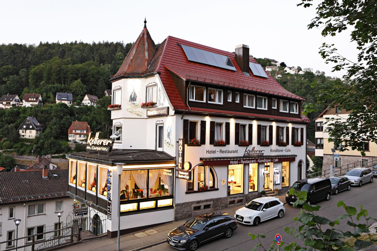 Exterior & Views
