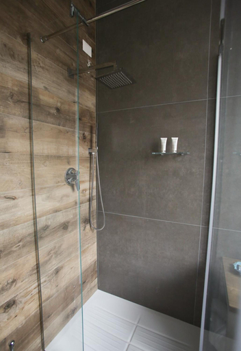Bathroom 5, Caicco suite, Barletta-Andria-Trani