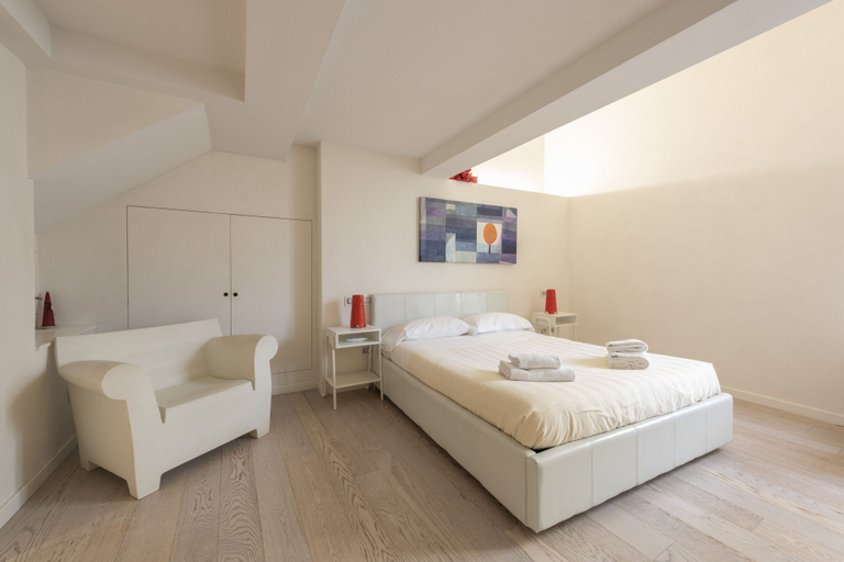 Room 5, Le Grazie Luxury Apartment by Mmega, Florence