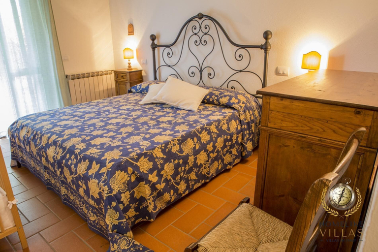 Bedroom 4, Villa Cattaneo, Perugia