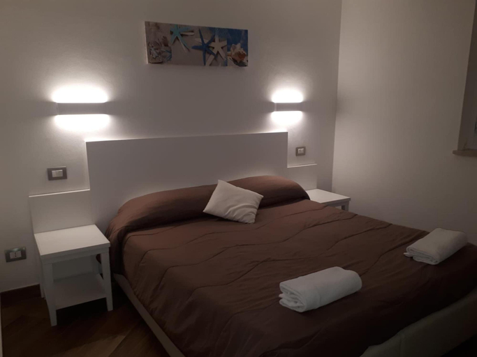 Bedroom 3, Hotel Il Pirata, Palermo