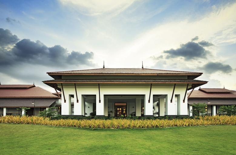 Exterior & Views 2, The Lake Garden Hotel Nay Pyi Taw - MGallery Collection, Naypyitaw