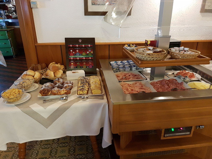 Food & Drinks 5, Hotel Karinhall, Trento