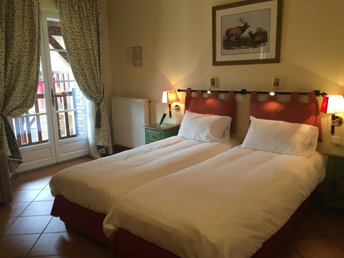 Bedroom 3, Logis Hotel Le Cheval Blanc, Loir-et-Cher