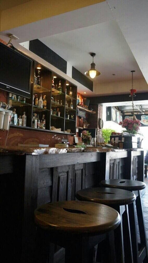 Food & Drinks 3, Joy Residence, Pattaya