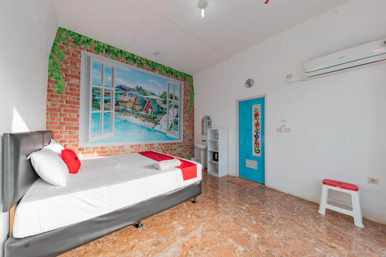 Bedroom 30