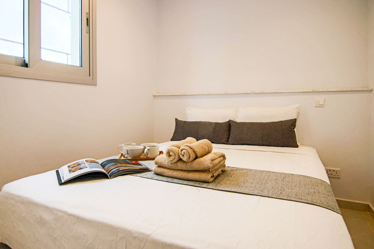 Bedroom 2, Phaedrus Living Seaside Executive Flat Harbour 208