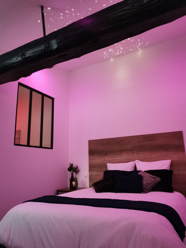 Bedroom 2, Les Sansonnets, Yvelines