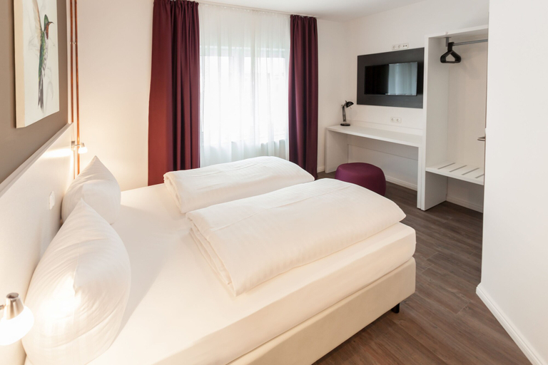 Bedroom 4, Hotel West, Hamburg