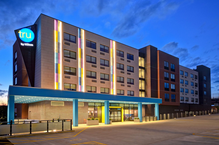 Tru by Hilton Manchester Downtown, Hillsborough