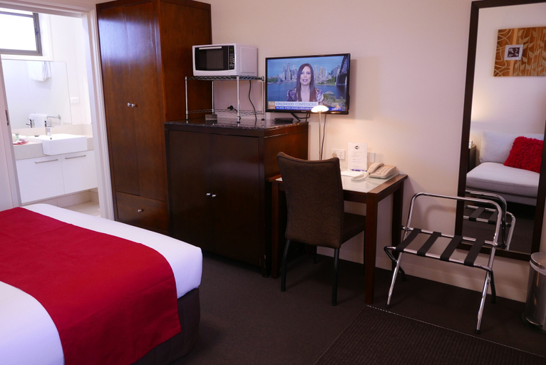 Bedroom 2, Junction Motel, Maryborough, C. Goldfields  - M'borough