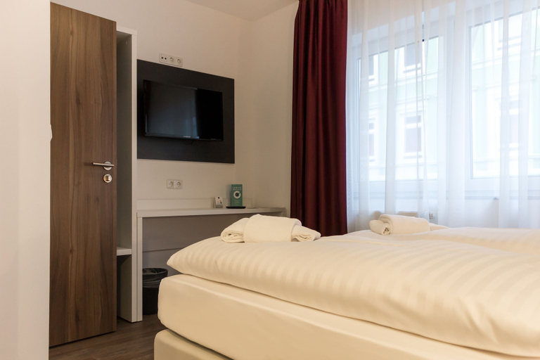 Bedroom 4, Hotel West, Hamburg