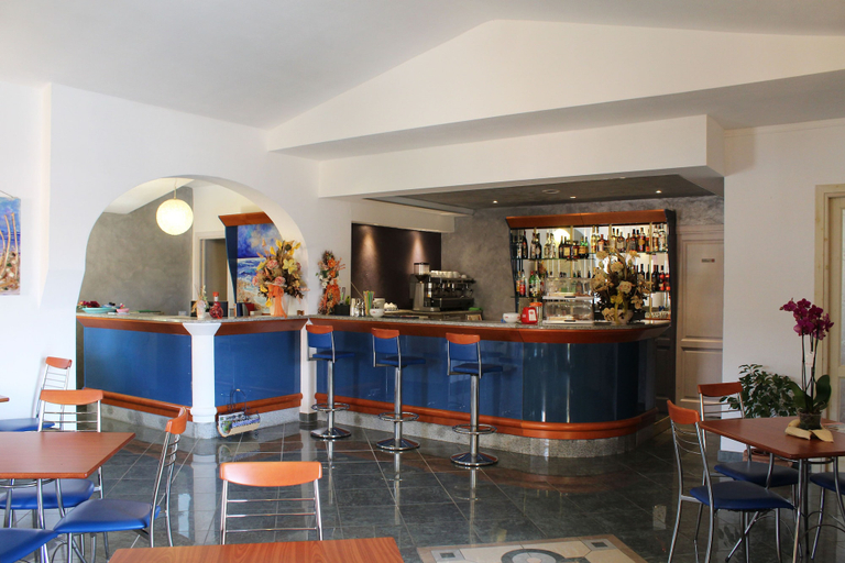 Food & Drinks 5, Residence Corte dei Venti, Nuoro