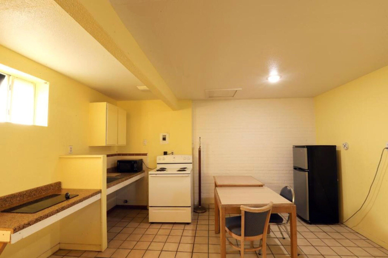 Others 5, Economy Inn Kingsville, Kleberg