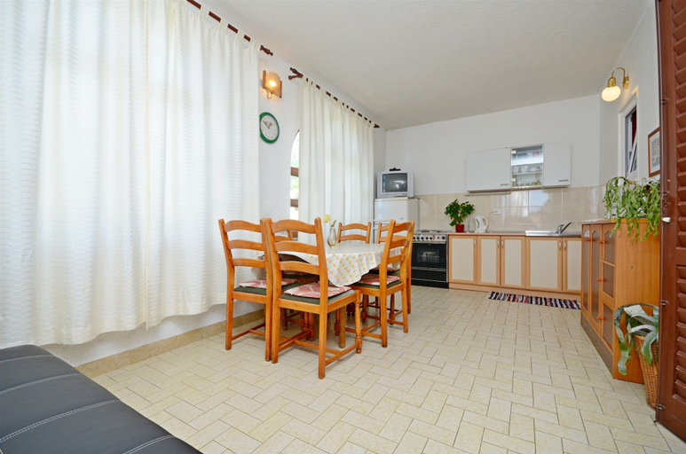 Others 5, Apartments Verica, Makarska