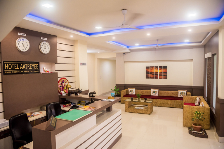 Food & Drinks 4, Hotel Aatreyee, Dibrugarh