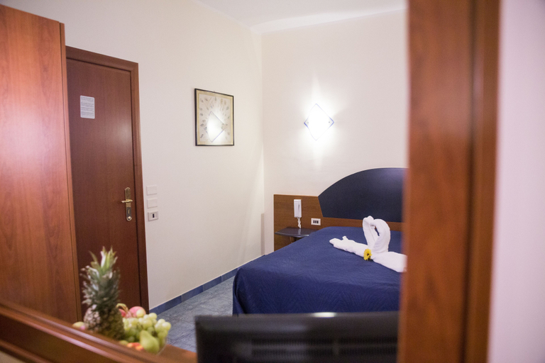 Bedroom 5, Hotel degli Angeli, Caltanissetta