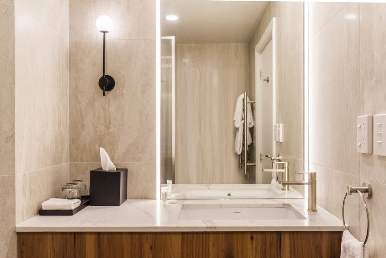 Bathroom 5, Parkside Hotel & Apartments Auckland, Waitakere