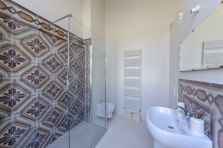 Bathroom 4, JOIVY Piazza Dei Greci Nel Cuore Della Storia, Genova