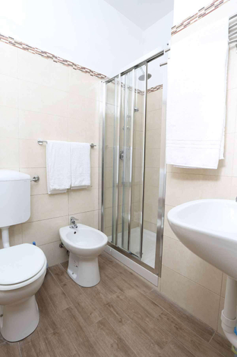 Bathroom 4, Hotel Piola, Milano