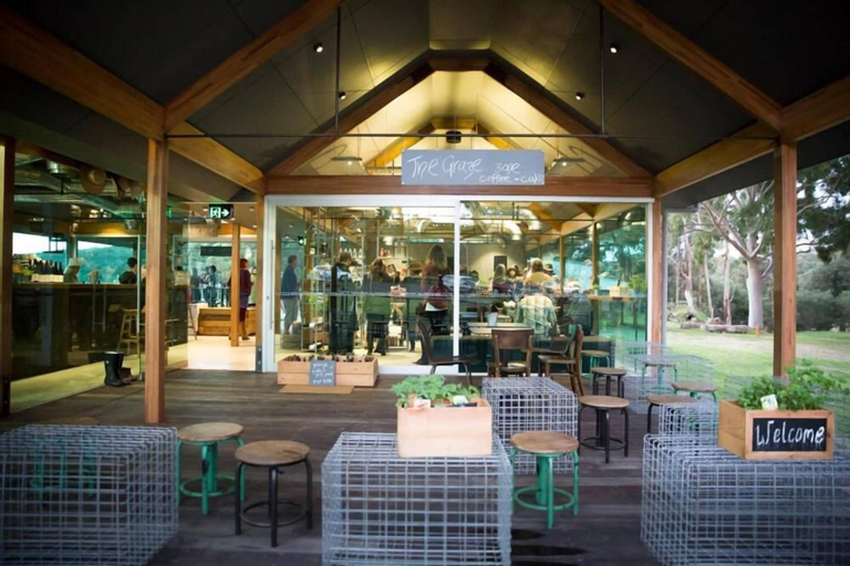Food & Drinks 4, Sienna Lodge, Busselton