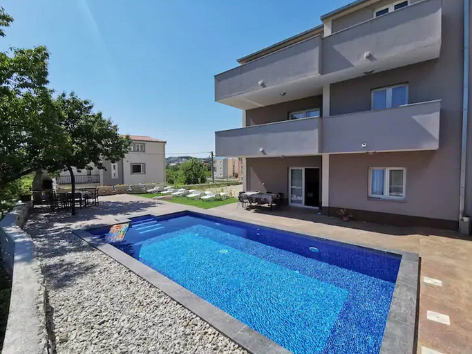 Sport & Beauty, Holiday Home J&D 3, Podstrana
