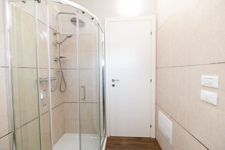 Bathroom 4, Appartamento Liliana, Brescia